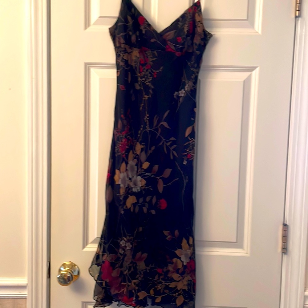 Labelle size 5 slip on share, overlay dress floral